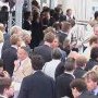 Das Publikum auf der Hotelterasse